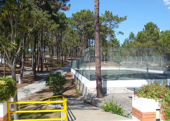 Orbitur Valado Bungalows Caravan Park 3* Nazaré