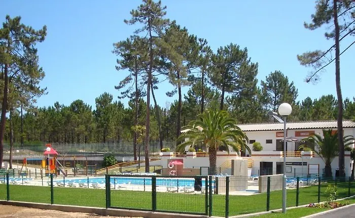 Orbitur Valado Bungalows Caravan Park 3* Nazare