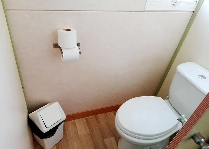 Orbitur Valado Bungalows Caravan Park Nazare