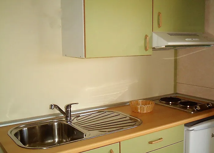 Orbitur Valado Bungalows Caravan Park Nazare